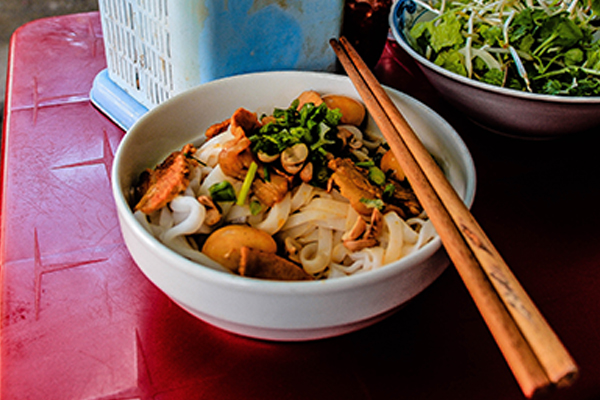 noodles in danang, vietnam