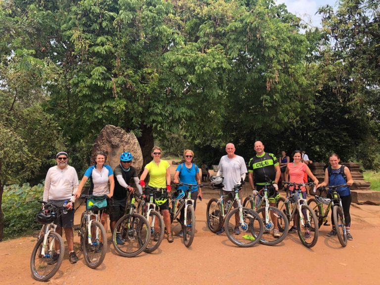 cycling-around-angkor-temples