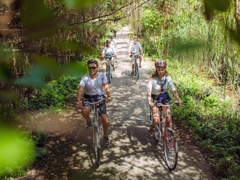 cycling-around-halong-bay-islands