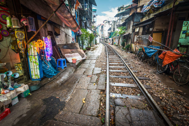 hanoi-railway-vietnam