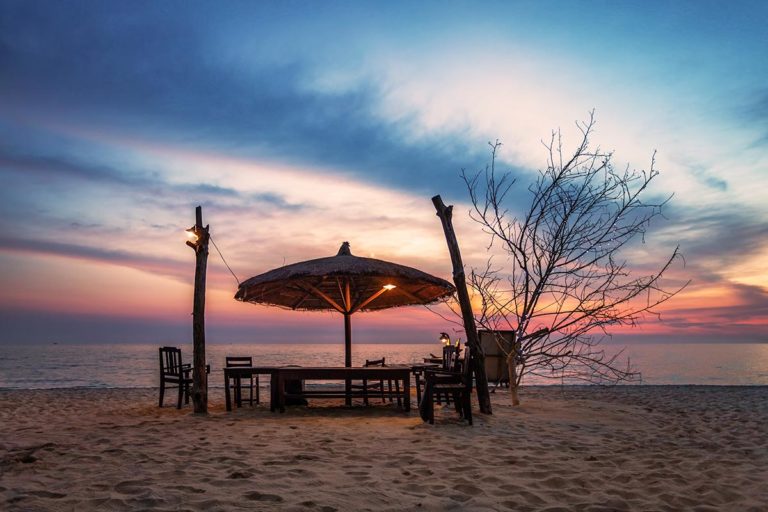 phuquoc-tent-beach-vietnam