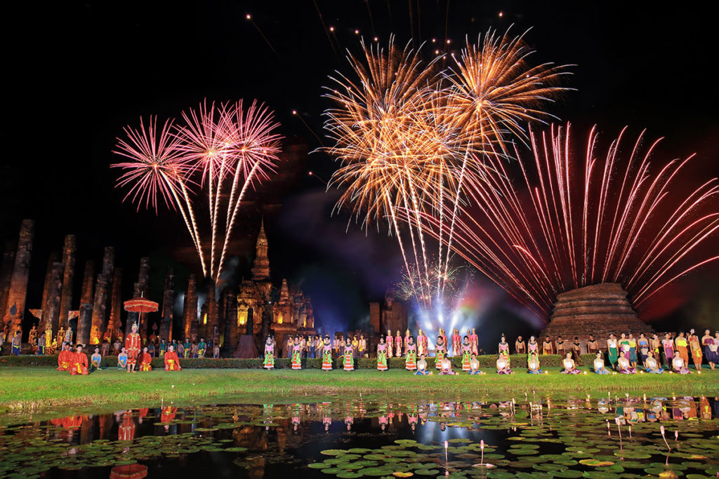 loy-krathong-thailand