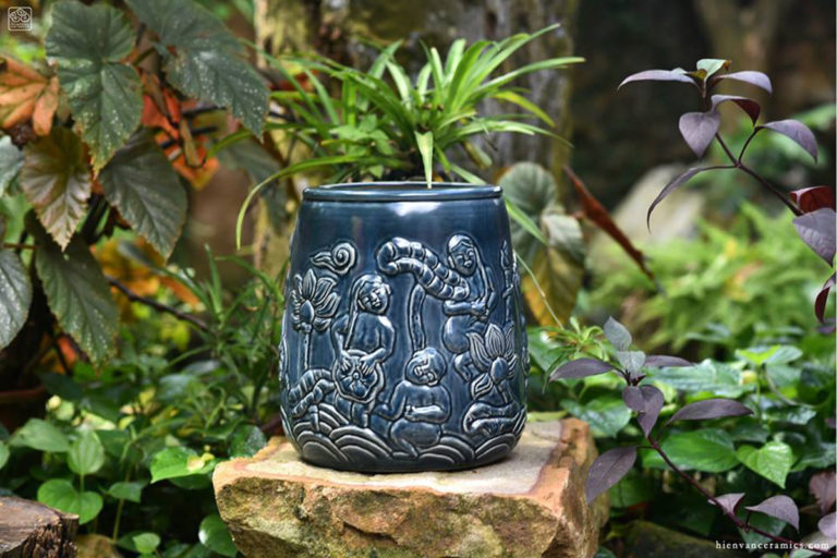 Ceramic vase