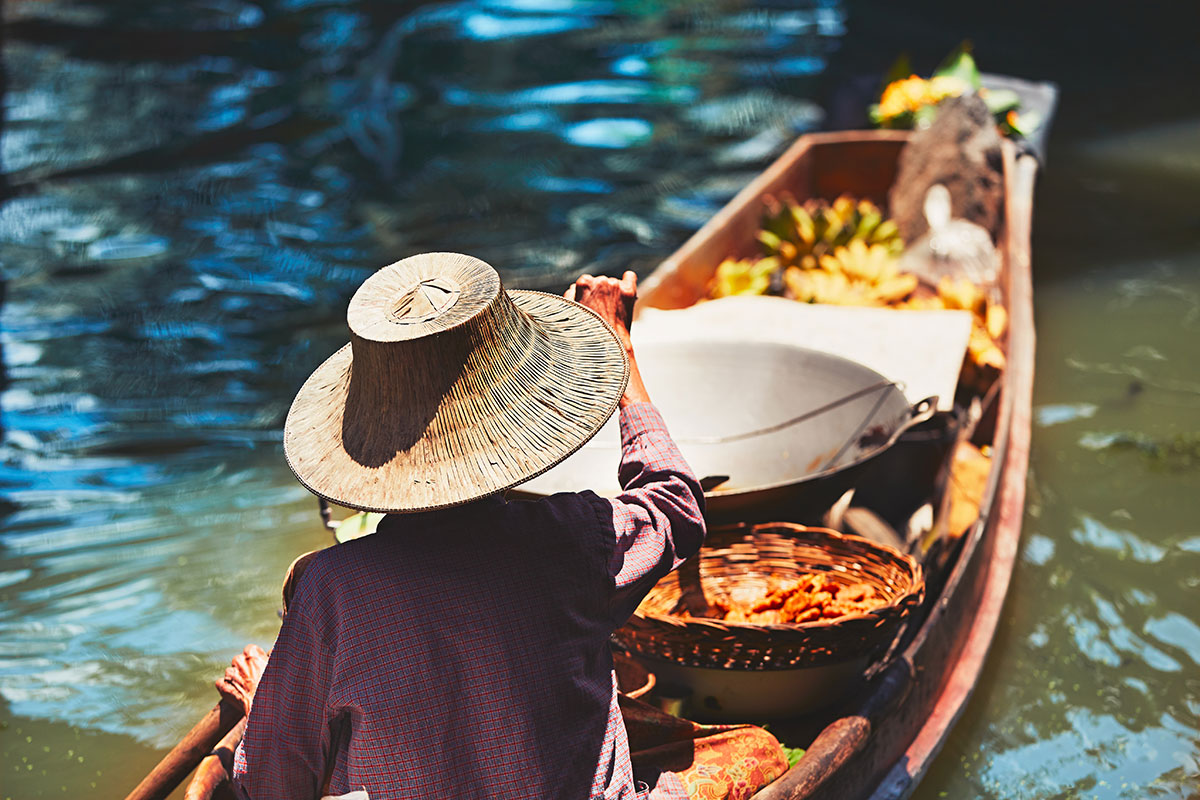 thailand-bangkok-vendor-boat