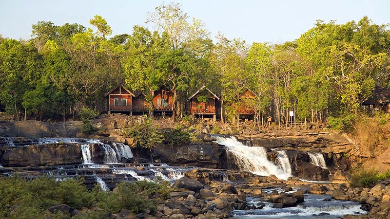 laos-bolaven-plateau-tad-lo-waterfall