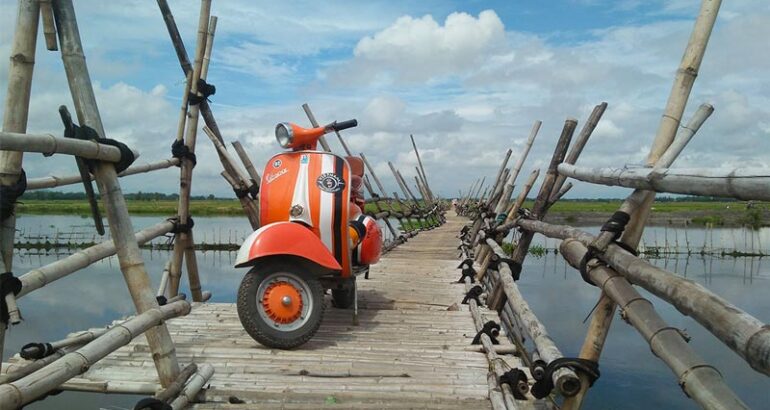 Mekong trip with vintage Vespa
