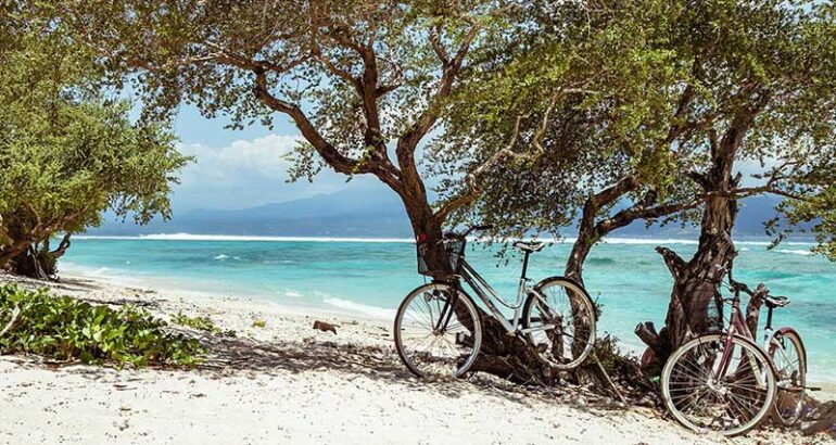 Cycle around Bali beaches (Indonesia)