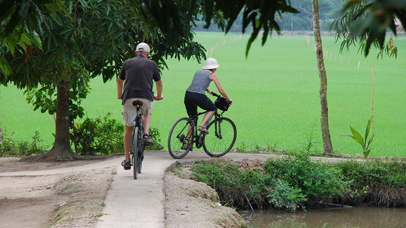 mekong-delta-cycling-family