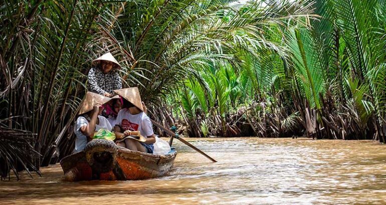 vietnam-mekong-delta-boat