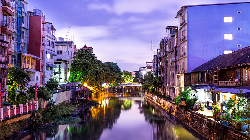 bangkok-river-city-life-night