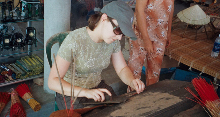 vietnam-hue-incense-making-by-Leigh-Craig-via-flickr