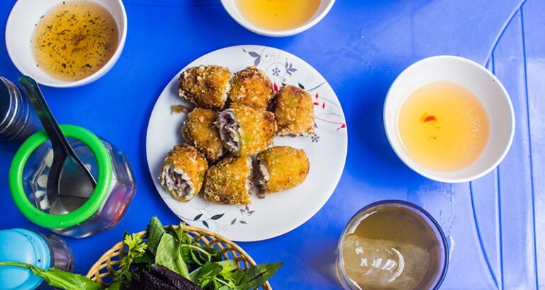 vietnam-hanoi-nem-ca-fish-roll