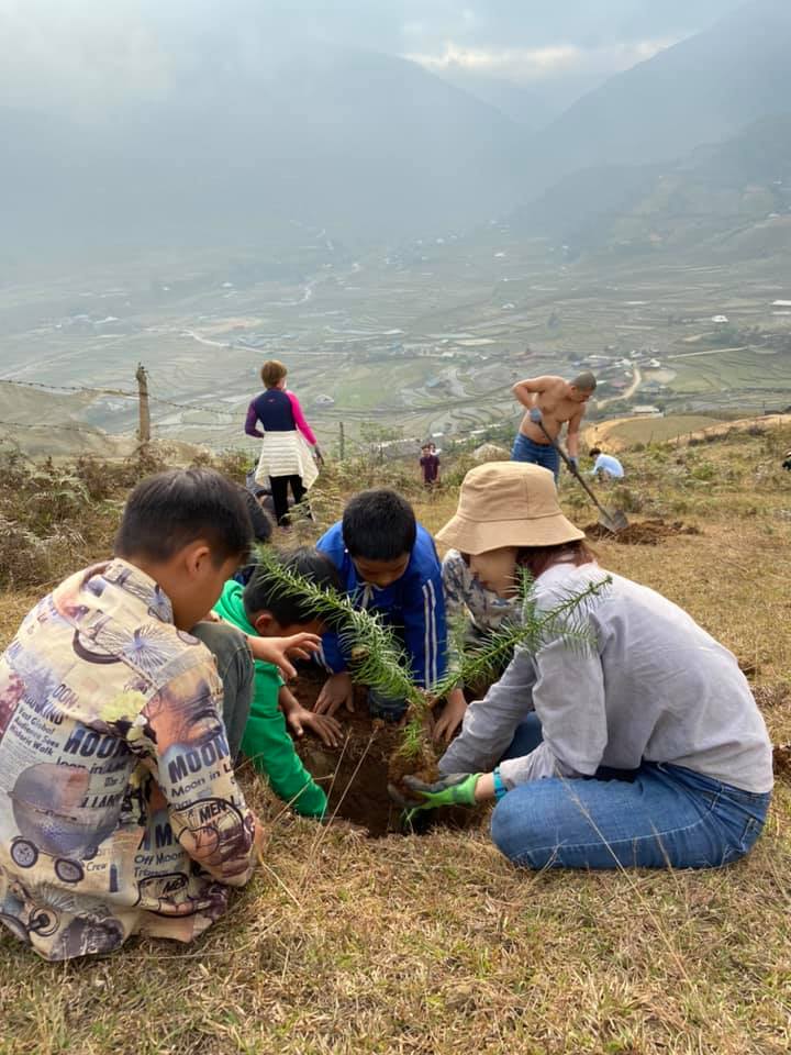 plant-tree-in-khau-pha-by-khau-pha-friends